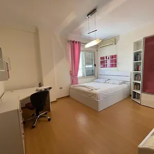 https://albjona-room-with-breakfast-included.hotels-in-tirana.com